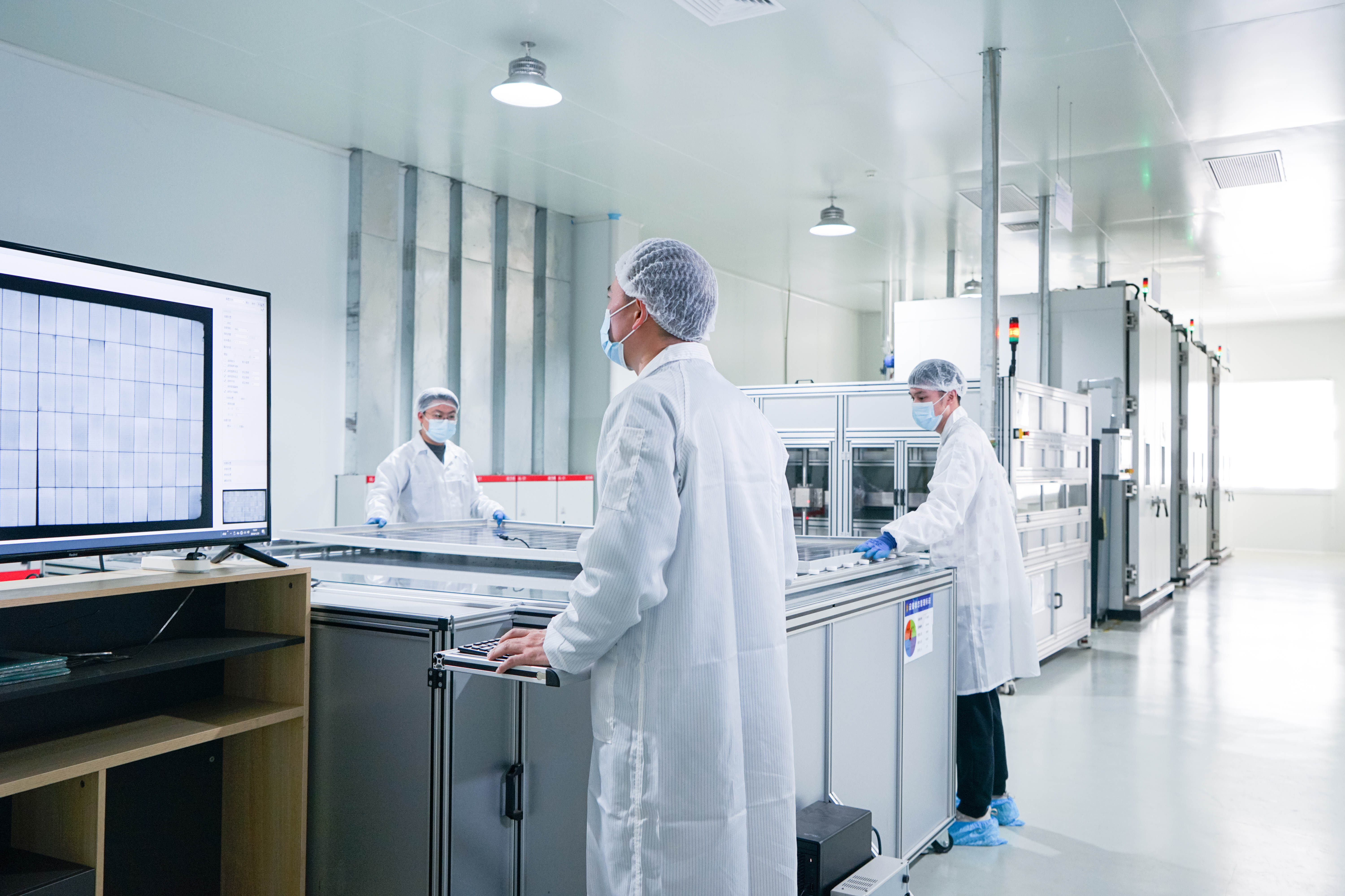 Golden Solar Secures Landmark 194MW HJT Cell Order, Powering Global Energy Transition